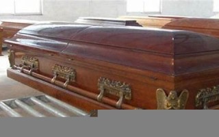 梦见很多棺材(梦见很多棺材一起出殡)